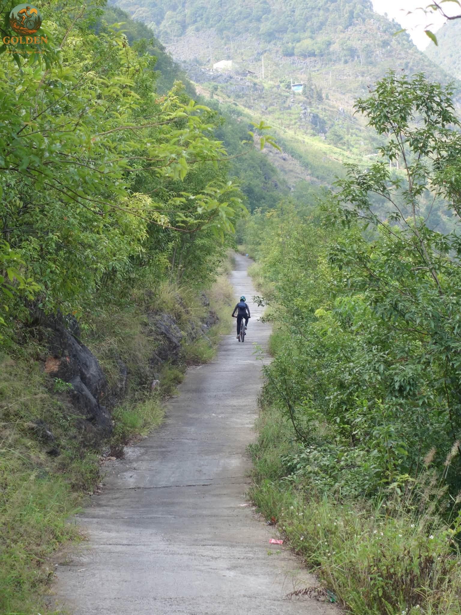 Epic 9-Day Ha Giang Loop Cycling Tour